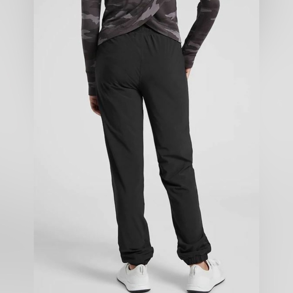 Athleta Girl Lined High Jump Jogger Navy Size Medium - Picture 9 of 10